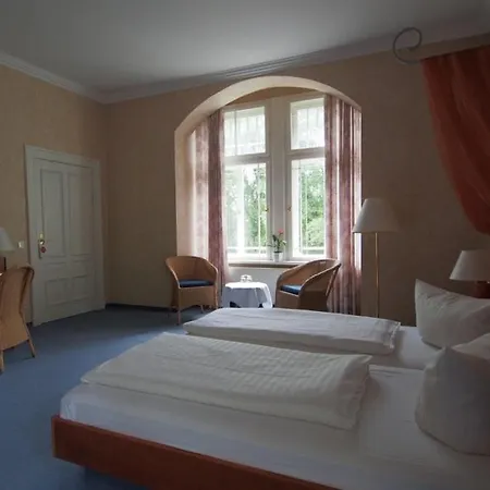 Отель Schlossvilla Derenburg